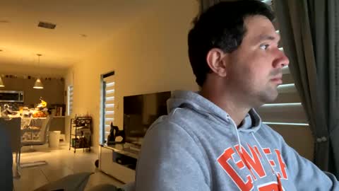 Snapshot of law_cambio chatting on December 2, 12:40 pm law_cambio online show from December 2, 12:40 pm