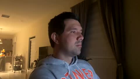 Snapshot of law_cambio chatting on December 5, 9:28 am law_cambio online show from December 5, 9:28 am