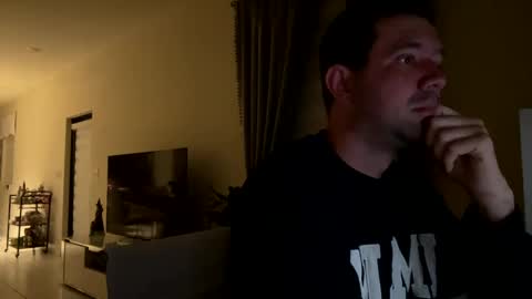 Snapshot of law_cambio chatting on February 12, 10:24 am law_cambio online show from February 12, 10:24 am