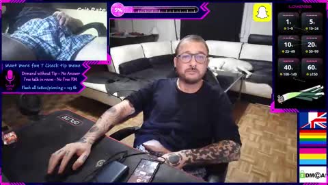 Snapshot of law_leek chatting on November 17, 11:32 pm Leek online show from November 17, 11:32 pm