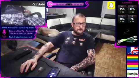 Snapshot of law_leek chatting on December 20, 10:22 am Leek online show from December 20, 10:22 am