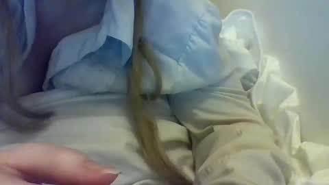 Snapshot of layannalea chatting on October 20, 10:05 am layannalea online show from October 20, 10:05 am