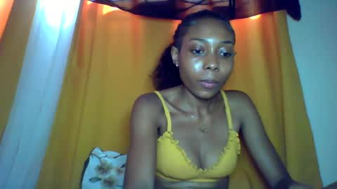 layannek online show from December 3, 6:21 am