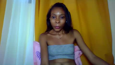 layannek online show from December 22, 12:57 pm