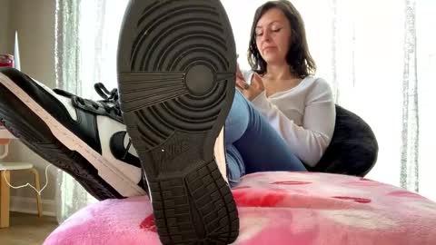 Laycee Layne online show from March 30, 5:58 pm