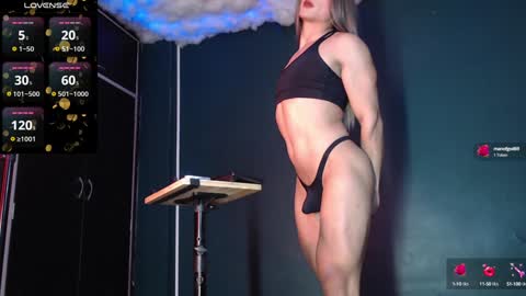 Snapshot of layla_dominac chatting on December 12, 9:37 pm Layla help me with your thumbs up its important online show from December 12, 9:37 pm