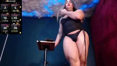 Snapshot of layla_dominac chatting on October 12, 12:26 pm Layla help me with your thumbs up its important online show from October 12, 12:26 pm