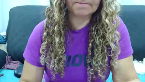 kelly online show from January 31, 4:47 am
