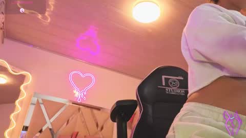 Snapshot of laylafoxy_tay chatting on October 22, 3:07 am laylafoxy_tay online show from October 22, 3:07 am