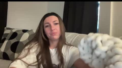 Snapshot of laylahlaylah1 chatting on November 10, 1:21 pm laylahlaylah1 online show from November 10, 1:21 pm