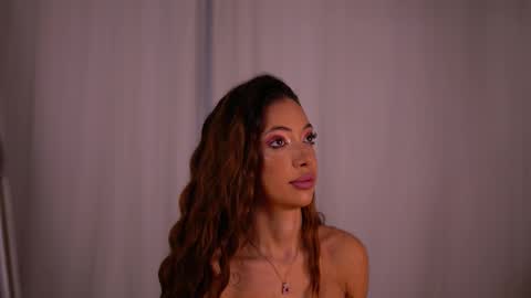 Snapshot of laylakristal chatting on October 8, 5:16 am laylakristal online show from October 8, 5:16 am