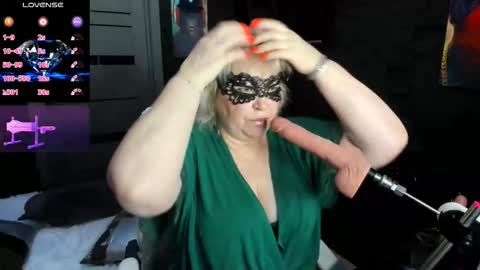 laylalaylamilf online show from January 15, 7:24 am