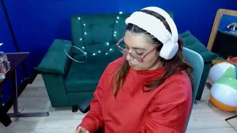 Snapshot of lcherryblossoml chatting on October 17, 2:04 am lcherryblossoml online show from October 17, 2:04 am