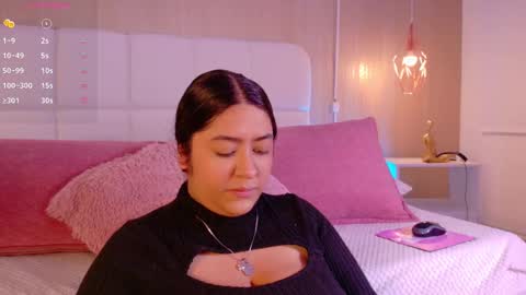 Leah online show from October 4, 4:05 pm