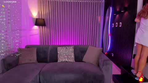 Leah  Greyy online show from December 30, 3:46 pm