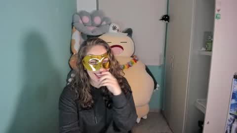 Laura online show from February 24, 2:09 am