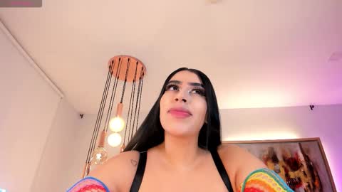 Snapshot of leahlombardi_ chatting on November 23, 5:02 pm leahlombardi_ online show from November 23, 5:02 pm