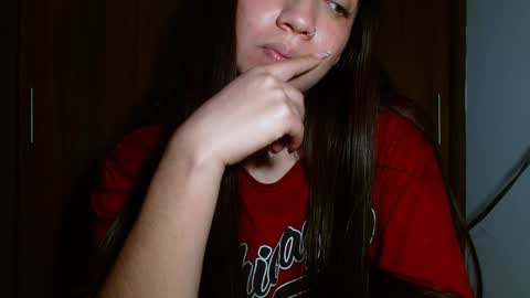 leanaalhub online show from December 12, 7:41 am