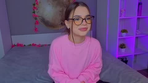 Sophie online show from March 16, 6:56 pm