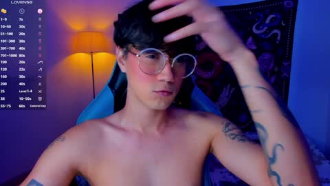 Snapshot of leaneseb chatting on December 3, 3:41 am leaneseb online show from December 3, 3:41 am