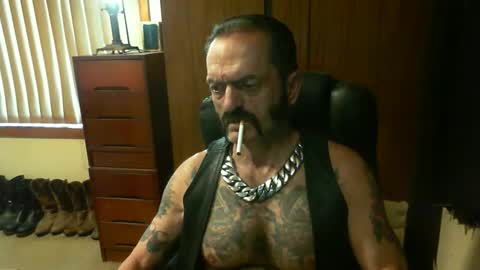 leathergreaser online show from January 4, 1:10 am