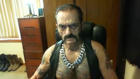 leathergreaser online show from January 8, 2:14 am