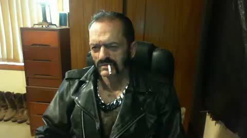 leathergreaser online show from January 16, 10:34 pm
