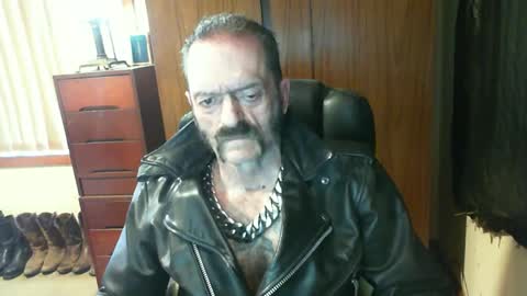leathergreaser online show from February 11, 12:28 am