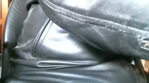 Snapshot of leathermotocross001 chatting on September 16, 2:40 pm Leathermotocross online show from September 16, 2:40 pm