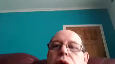 Snapshot of leatherpants68 chatting on September 14, 1:10 pm leatherpants68 online show from September 14, 1:10 pm