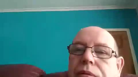 Snapshot of leatherpants68 chatting on October 9, 7:28 am leatherpants68 online show from October 9, 7:28 am