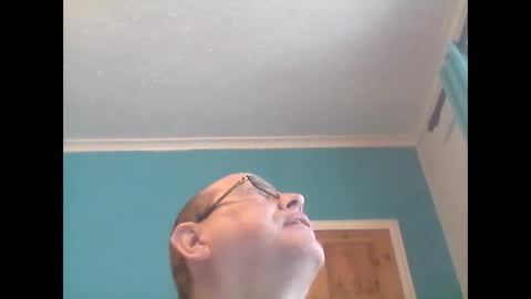 Snapshot of leatherpants68 chatting on October 26, 1:50 pm leatherpants68 online show from October 26, 1:50 pm