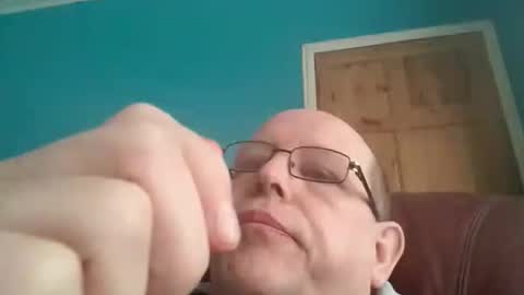 Snapshot of leatherpants68 chatting on November 1, 2:41 pm leatherpants68 online show from November 1, 2:41 pm