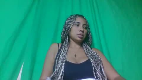 Snapshot of leatiana chatting on February 23, 6:55 am leatiana online show from February 23, 6:55 am