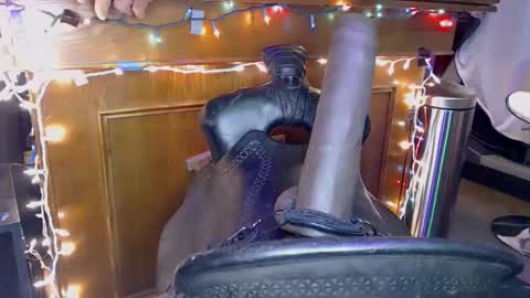 Snapshot of leecox777 chatting on November 8, 3:23 pm Lee Cox online show from November 8, 3:23 pm