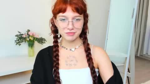 Snapshot of leelooyolo chatting on November 9, 10:35 am leelooyolo online show from November 9, 10:35 am