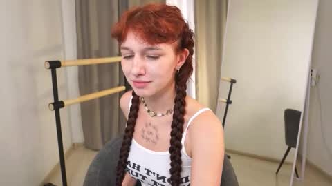 Snapshot of leelooyolo chatting on November 13, 10:36 am leelooyolo online show from November 13, 10:36 am