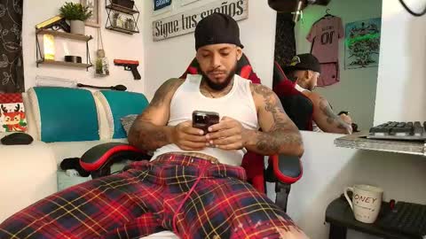 Snapshot of leenar_key chatting on November 11, 3:34 pm leenar_key online show from November 11, 3:34 pm