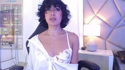 Snapshot of leethompson_ chatting on January 11, 6:01 pm Leet  online show from January 11, 6:01 pm