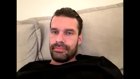 Snapshot of leexxx_69 chatting on December 2, 1:33 am leexxx_69 online show from December 2, 1:33 am