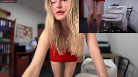 LegsLONG online show from December 6, 7:54 am