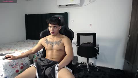  Lei  online show from January 5, 11:33 pm