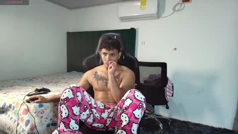  Lei  online show from January 25, 3:30 am