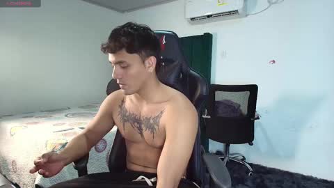  Lei  online show from February 16, 11:59 pm