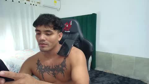  Lei  online show from October 4, 10:52 pm