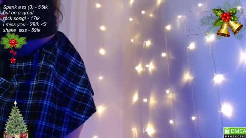 hey Im Leia and I love rock  online show from January 5, 6:13 pm