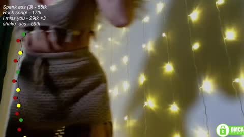 hey Im Leia and I love rock  online show from January 17, 6:12 pm