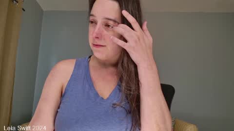 Snapshot of leiaswift chatting on December 30, 3:46 pm Leia Swift online show from December 30, 3:46 pm