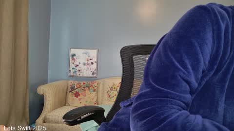 Snapshot of leiaswift chatting on January 12, 2:09 pm Leia Swift online show from January 12, 2:09 pm