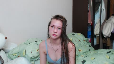 leila_bambi online show from January 19, 11:21 pm